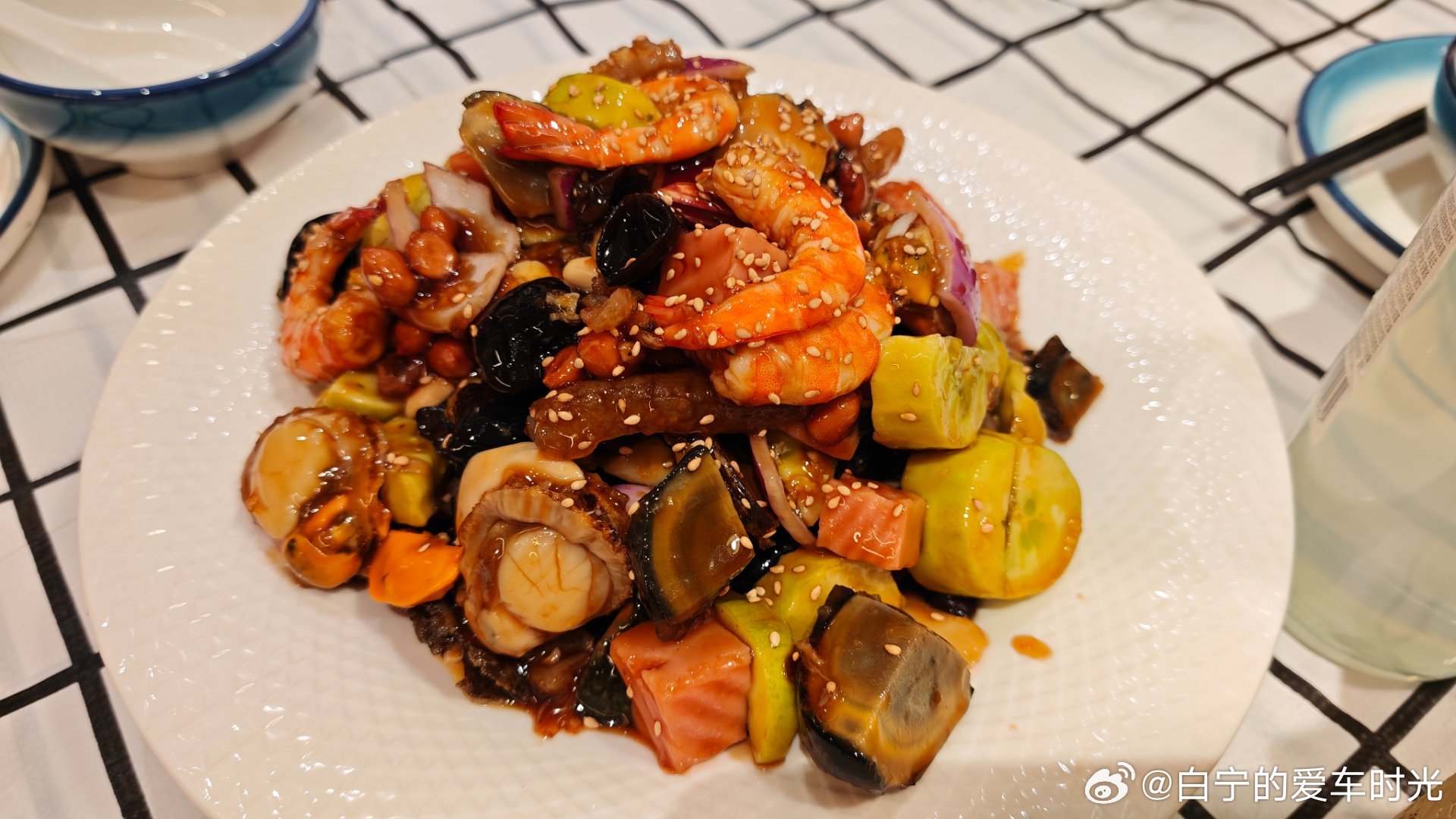 吃爽啦！这鲅鱼饺子和炖杂鱼太带劲了！白话好吃的 烟台·红高粱海鲜便宜坊