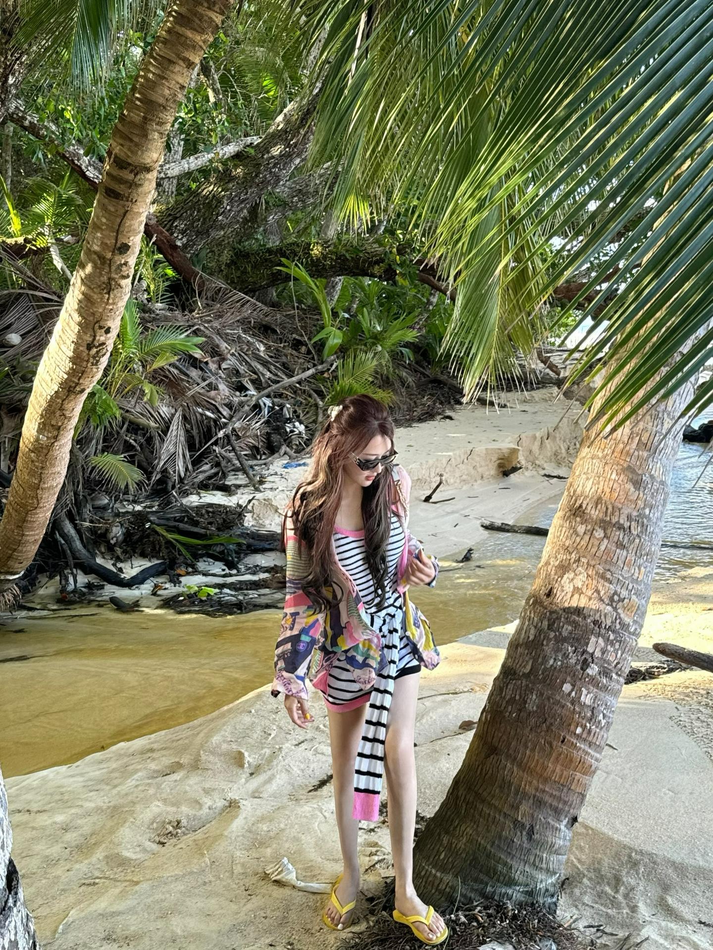 真的不缺恋爱里那顿饭和那点情绪价值对两性关系越来越冷静了不管是帅的还是...