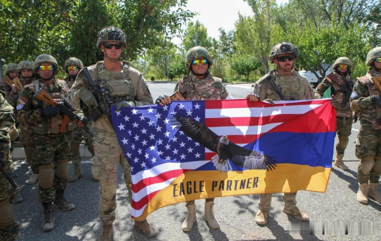 ⚔️🇦🇲🇺🇸🇫🇷🇬🇷 联合演习：亚美尼亚武装部队与伙伴国家

亚