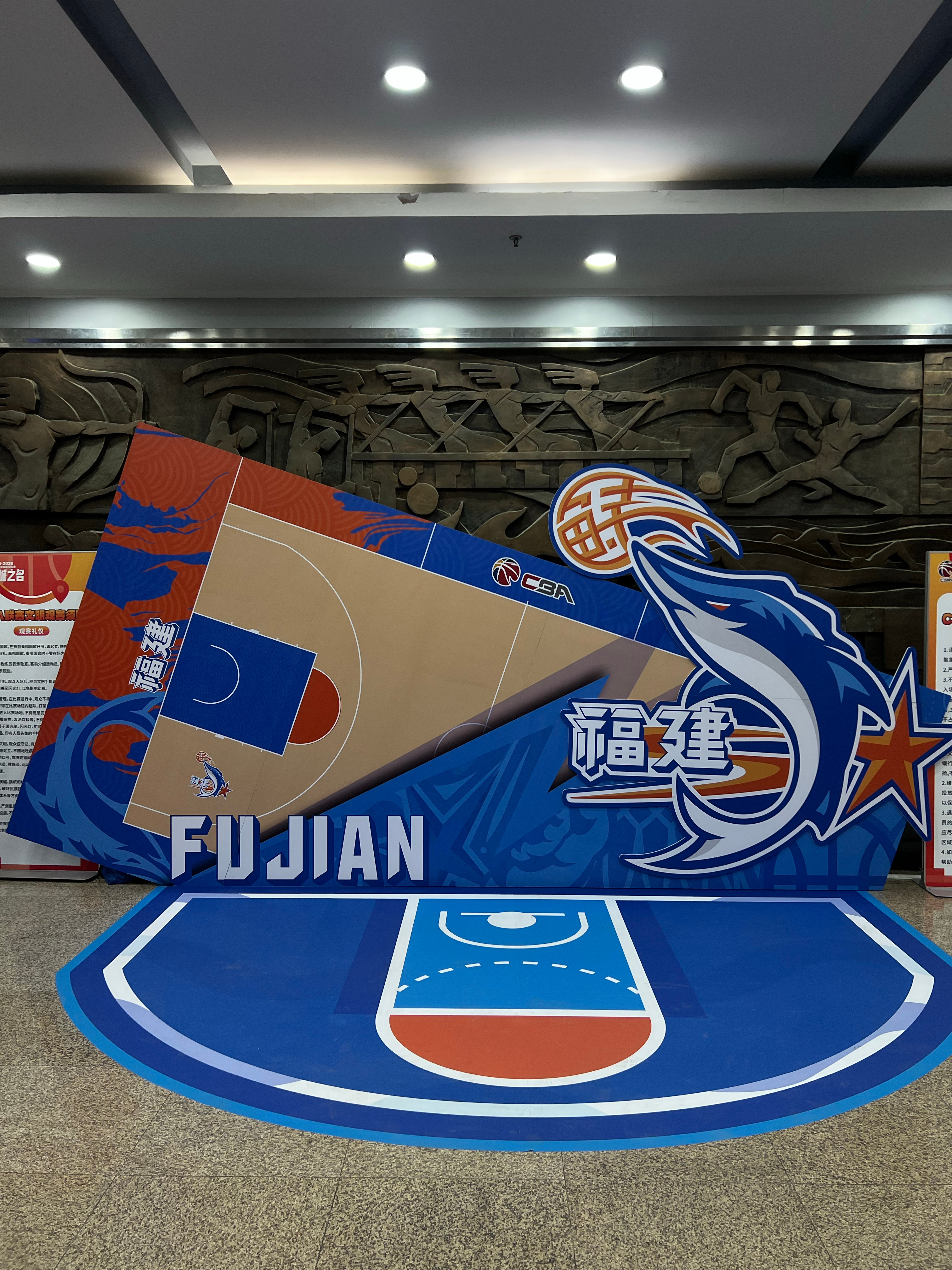 40分钟的比赛轰下104分🙃难得的是今天球队送出10个盖帽，12个抢断，整体防