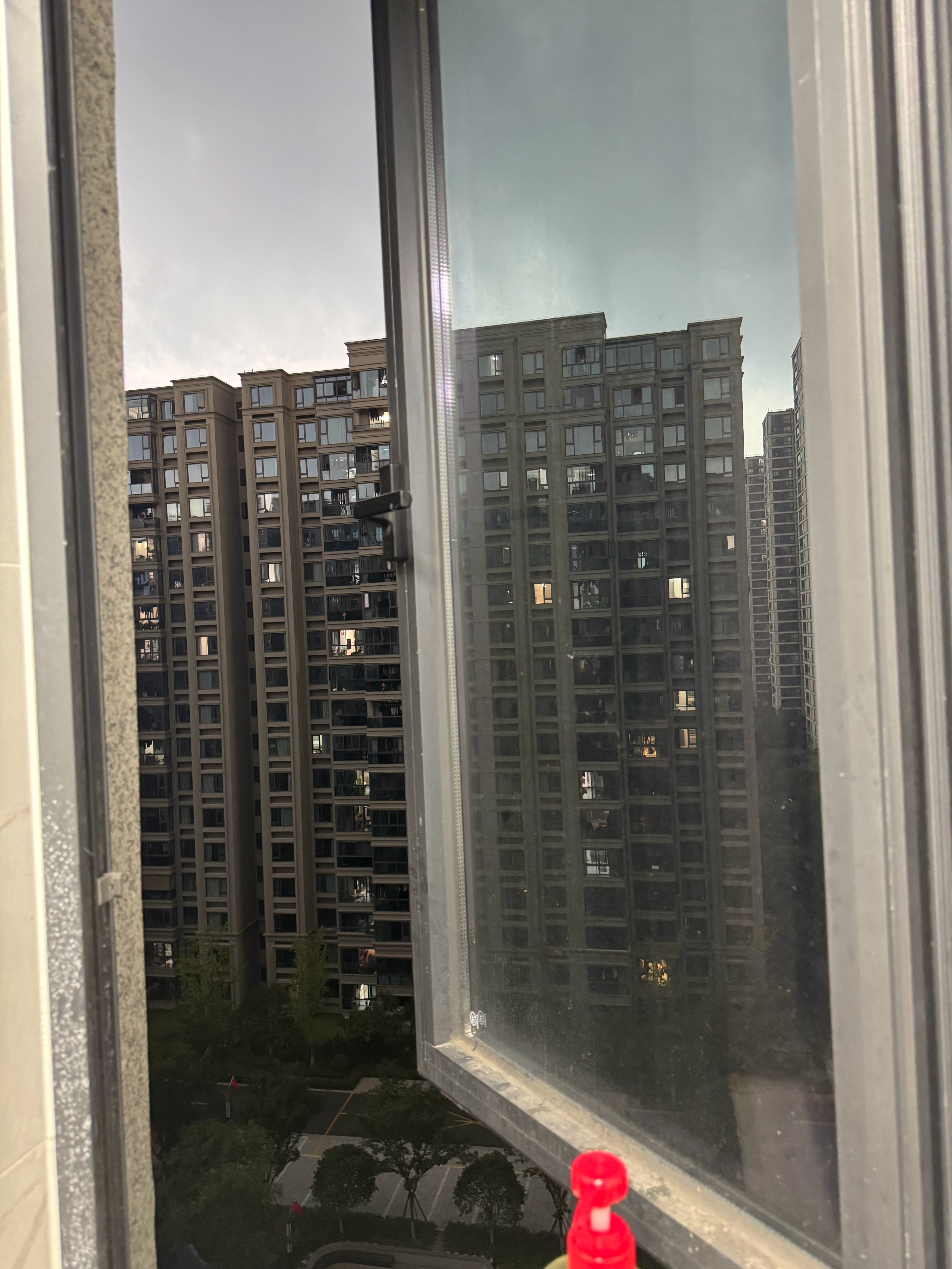 杭州你别吓我 ​​​