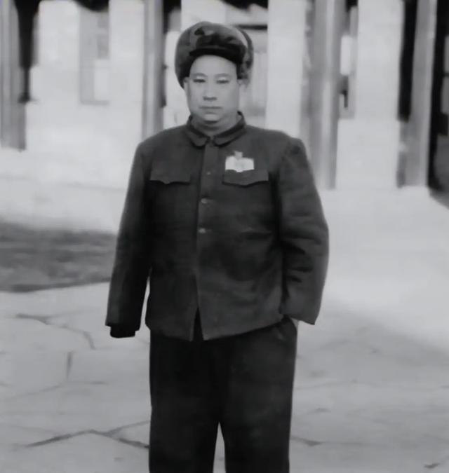 1947年4月，贺炳炎单人单骑穿越陕北险区赴任，战马失踪后贺龙为何心急如焚
19
