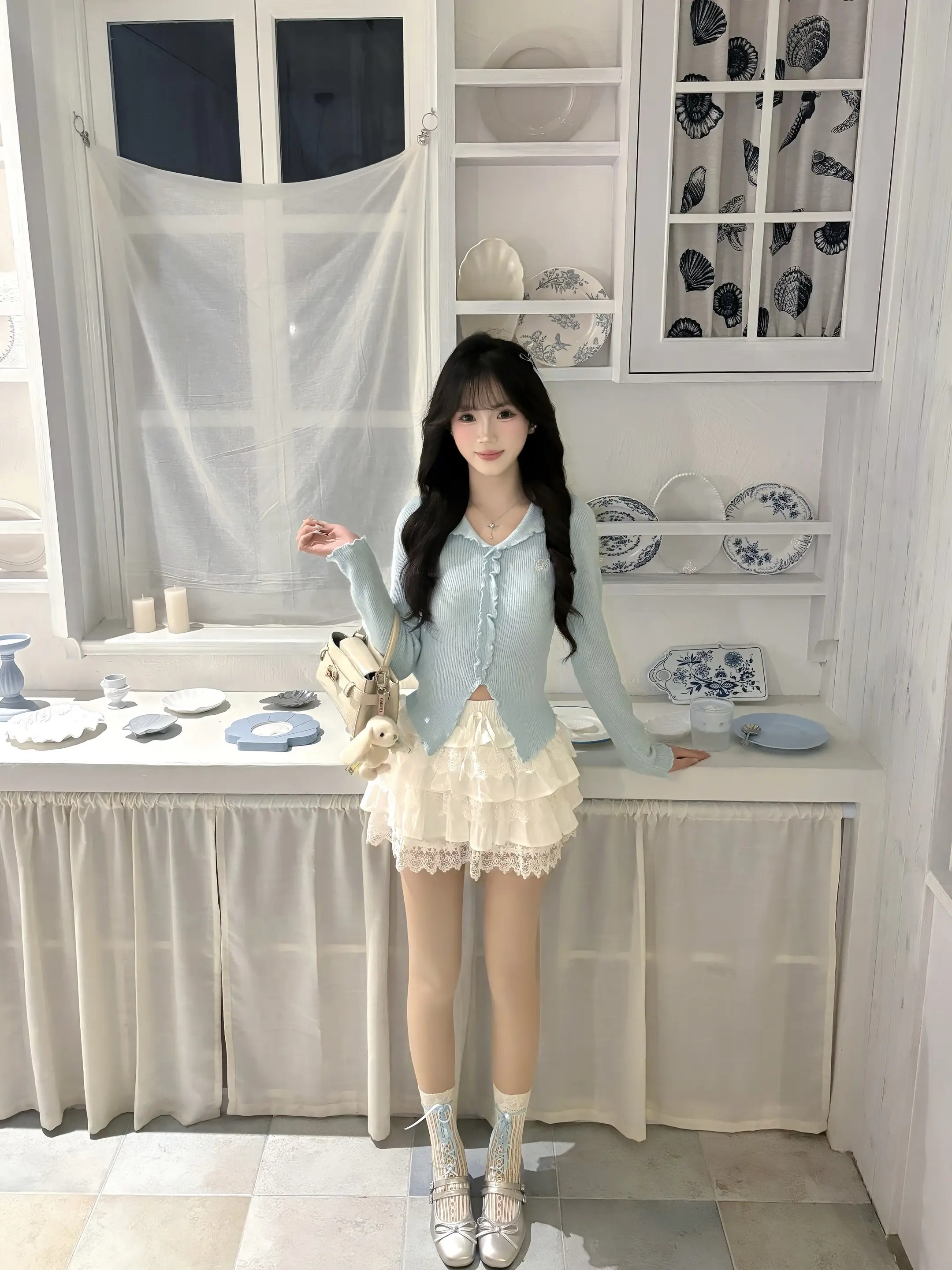 即使有天我握住了整个世界 我也只想亲吻你的脸