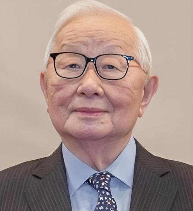 台积电创始人张忠谋，受访时再次语出惊人：“我真的认为，我的国家——美国，仍然是世