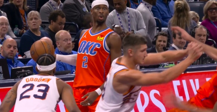 杀人啦？阿伦恶意肘击切特 亚历山大看呆了......