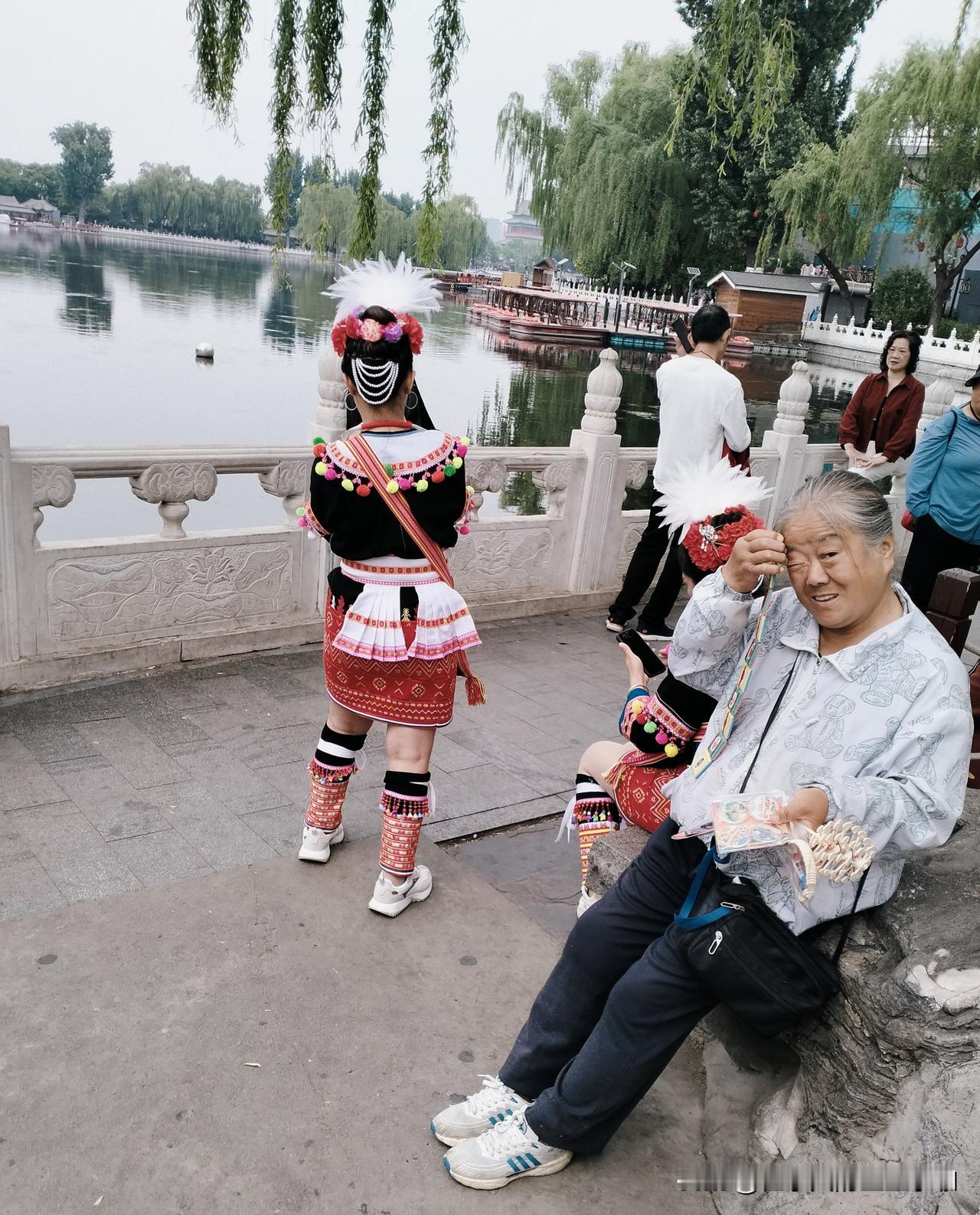 在发母亲节红包时，你们知道你们现在过的母亲节是从美国进口来的洋节吗？1908年，