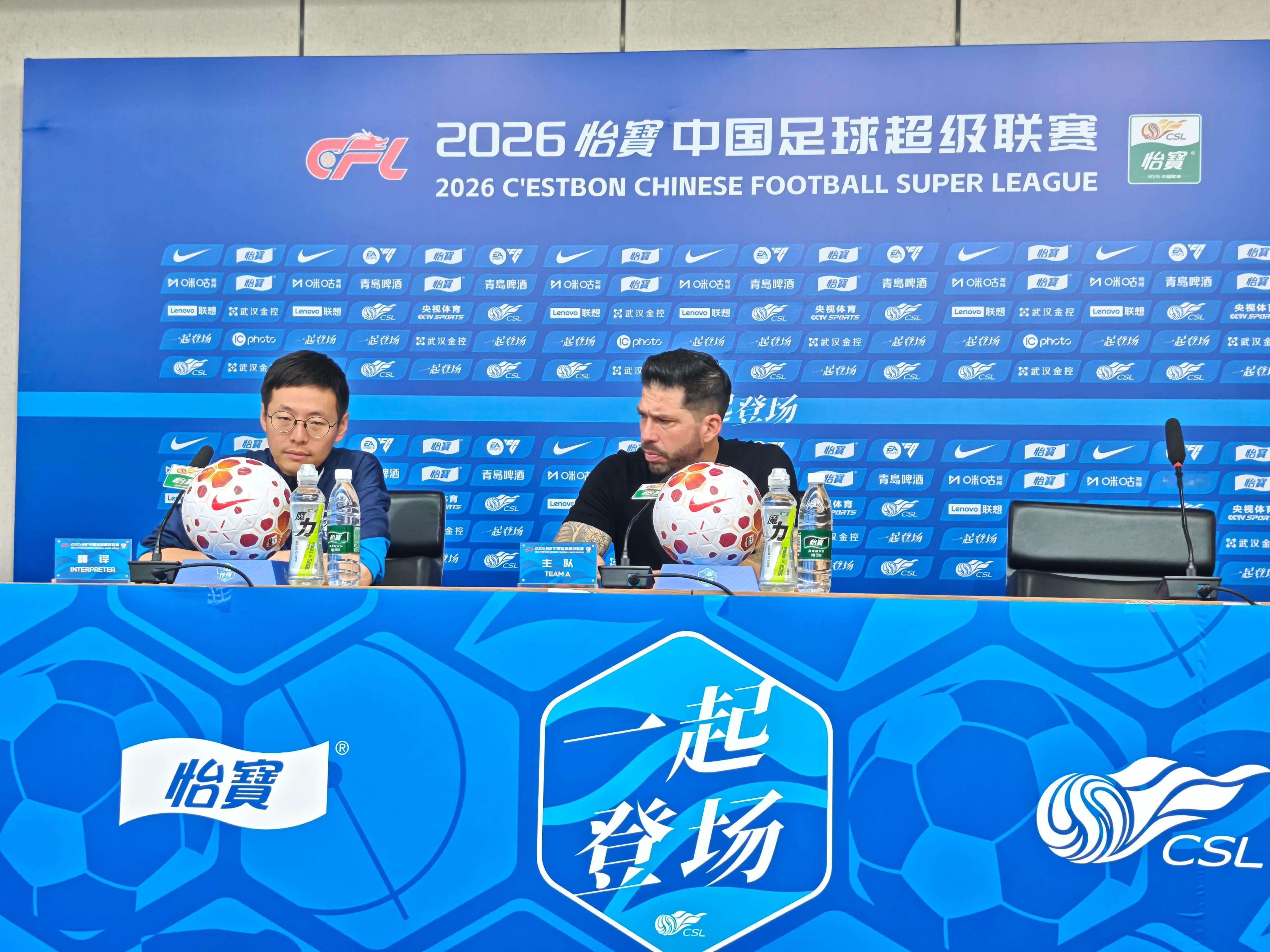 三镇主帅莫拉：确实今天面对领头羊是很大的挑战，赛前知道成都球员很有实力，通过赛前