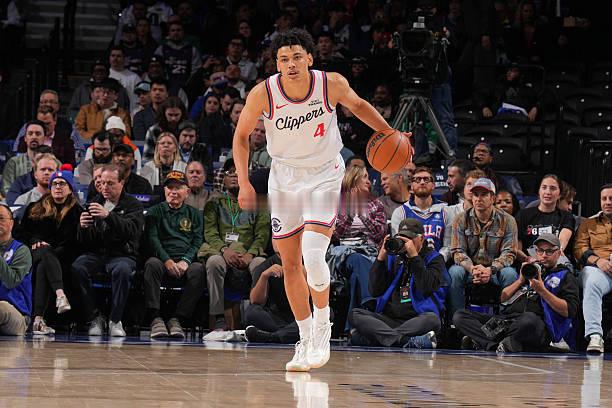 其实快船的选秀水平还是不错的，比如次轮中后段选中的乔丹-米勒（Jordan Mi