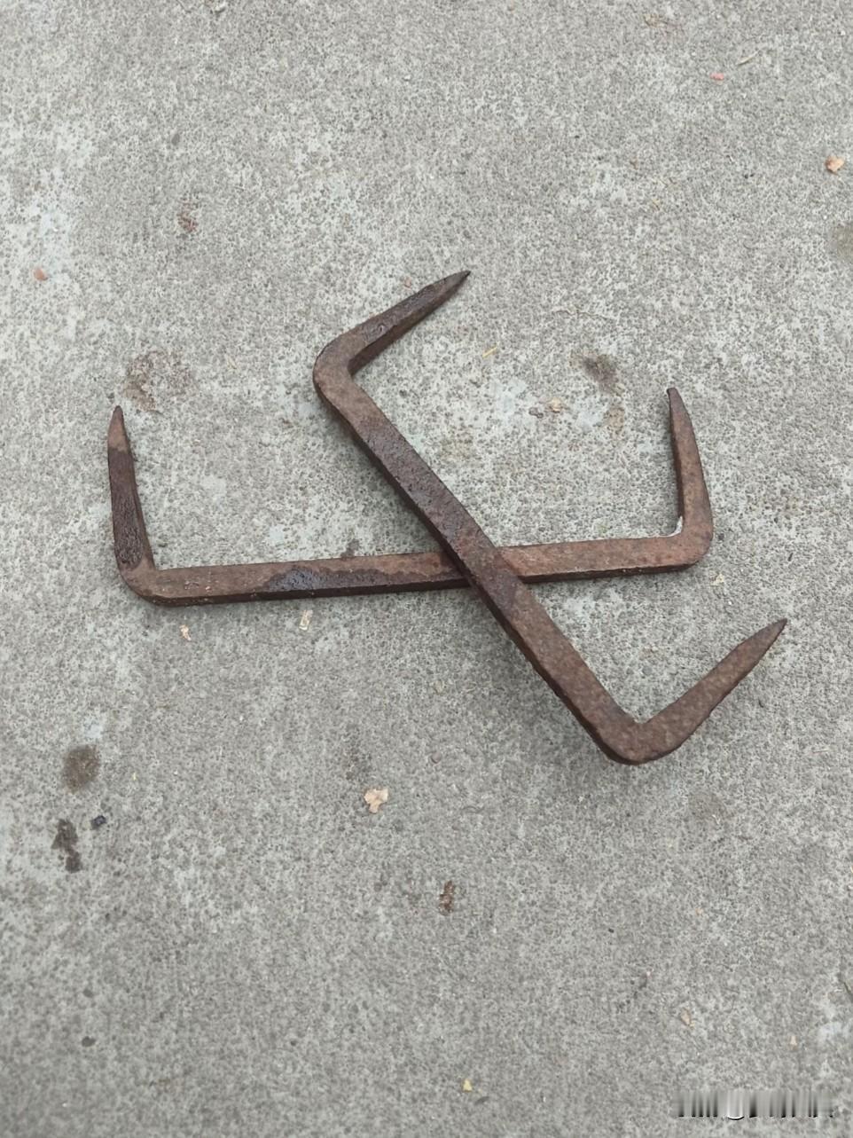 这老物件既然问了20个人都不认识？都不知道是干啥用的？40岁以上的住过农村老房子