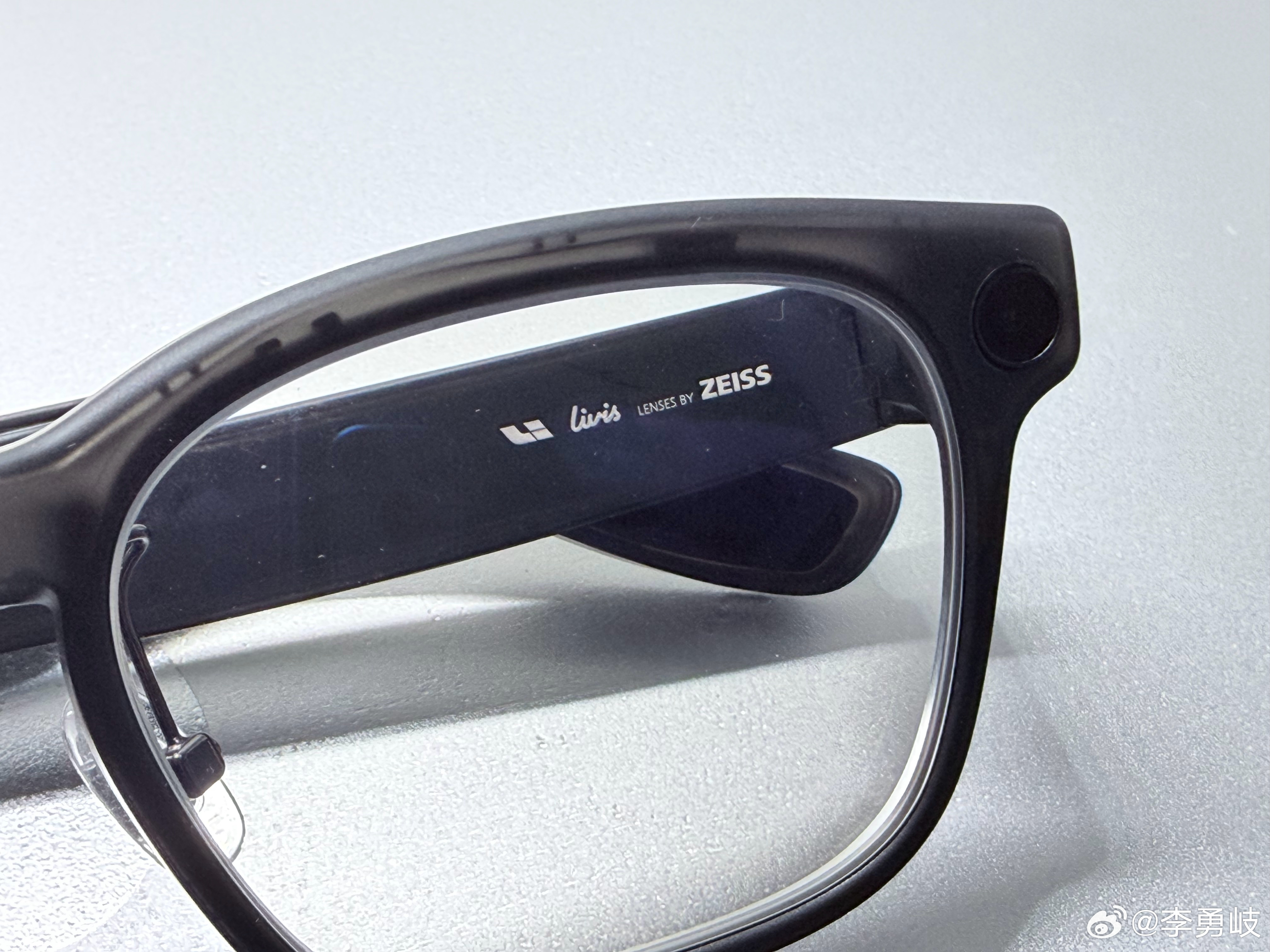 也是用上理想AI眼镜Livis的人了！感谢理想同学，后面多体验下，出个使用小报告