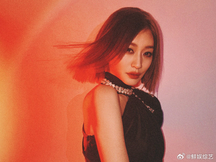 李小冉李心洁百岁舞台浪姐直播李小冉很难得能看到这样有厚度的双人合唱，百岁舞台不只