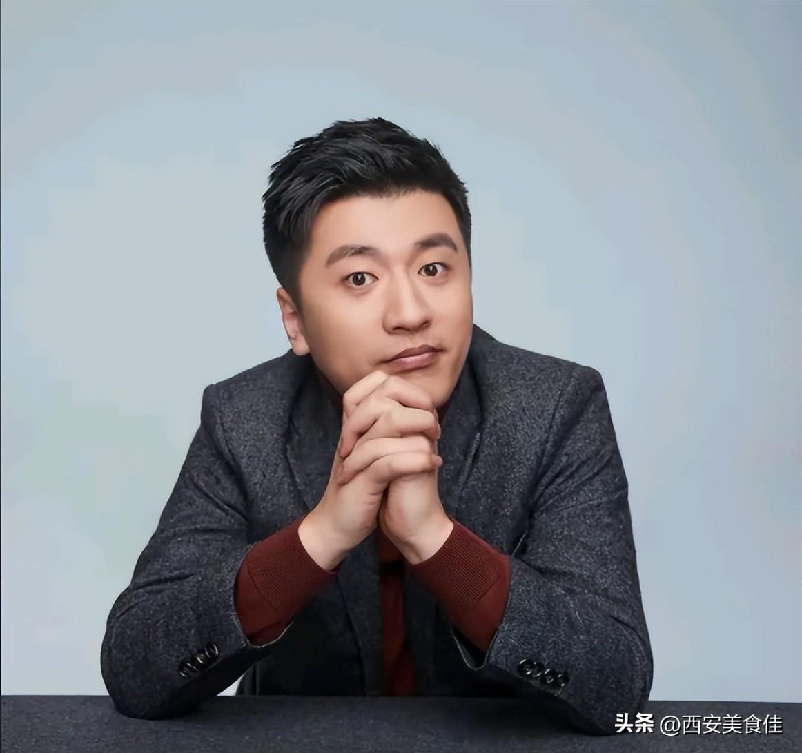 张雪峰去世了！！！
确已去世。据其社交账号及苏州峰学蔚来教育科技有限公司发布的讣