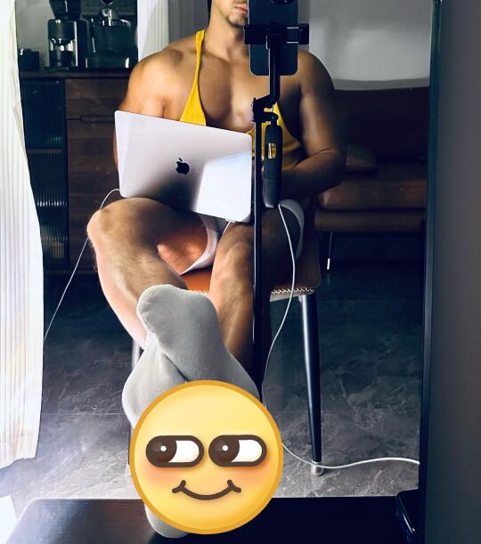 去年的时候，失业在家做直播，时过境迁