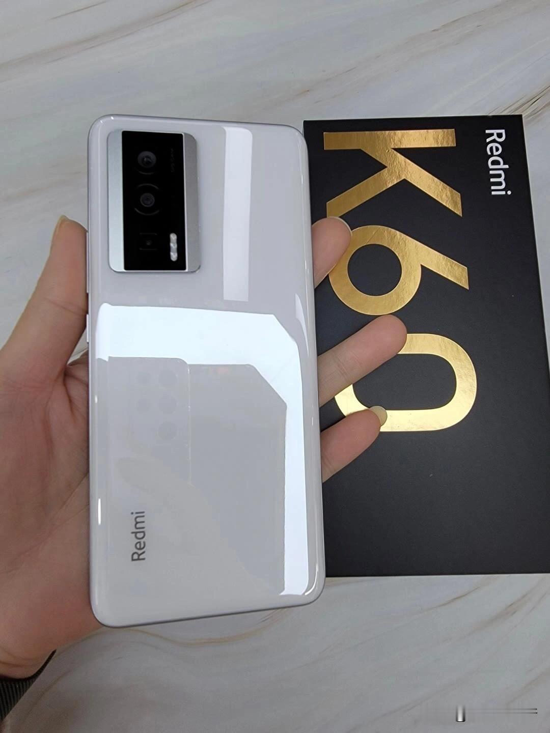 3000元预算,什么手机值得买?
3000元预算，别再交智商税了！这三款手机闭眼