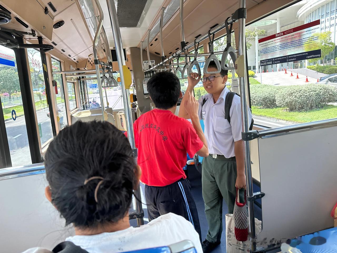 到马来西亚槟城了，以为自己出国了，发现连广东都没出。

和吉隆坡很不一样，槟城到