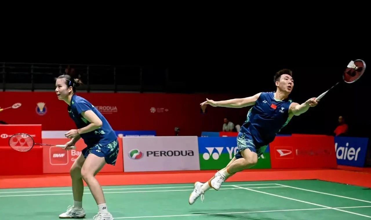 巴黎羽毛球世锦赛，混双八强/全部确定1/4区：🇨🇳程星/张驰（2-0晋级）1