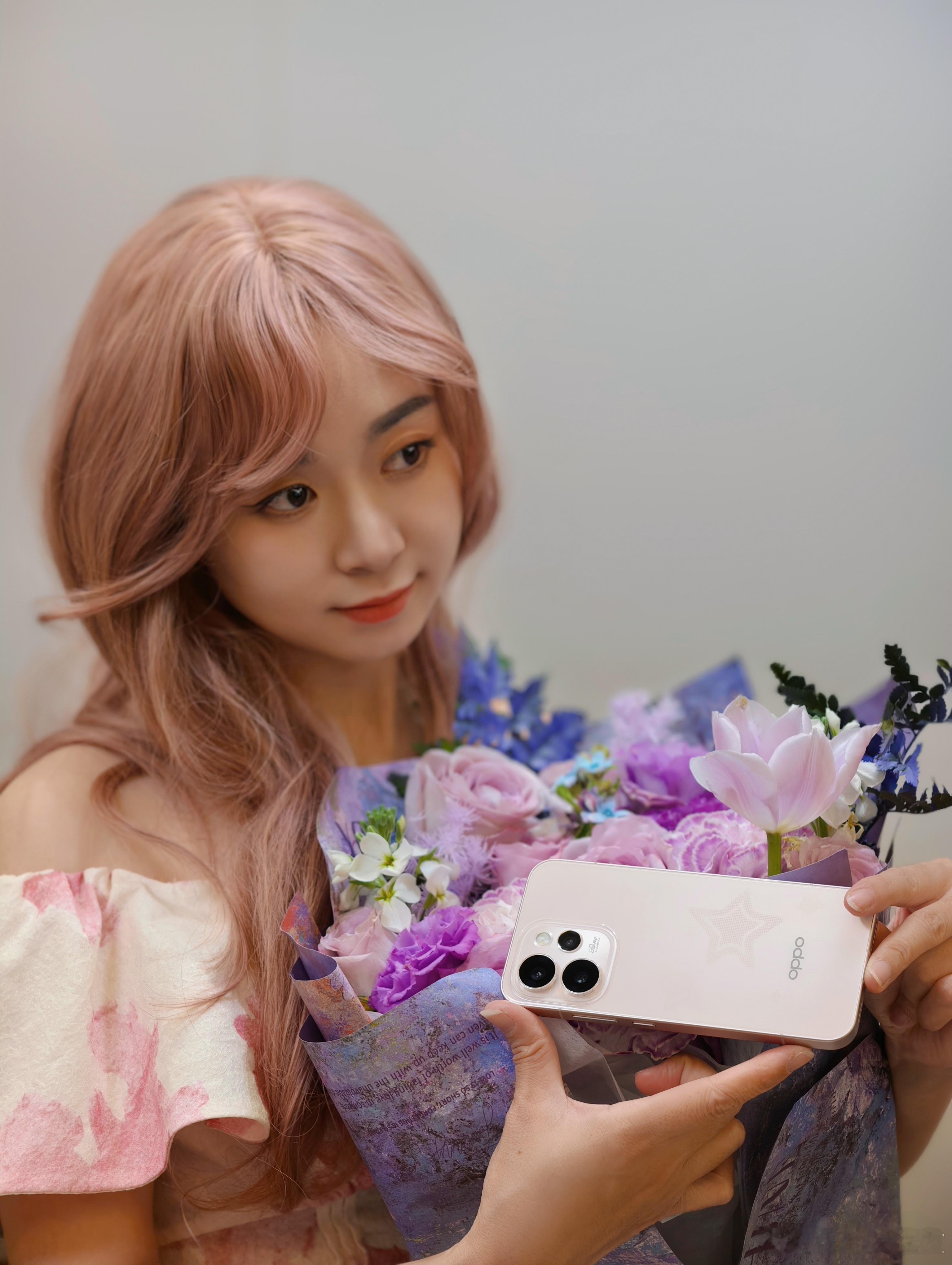 今天我是女团风！宋雨琦的同款粉发安排上了，还有星星粉OPPO Reno15！宋雨