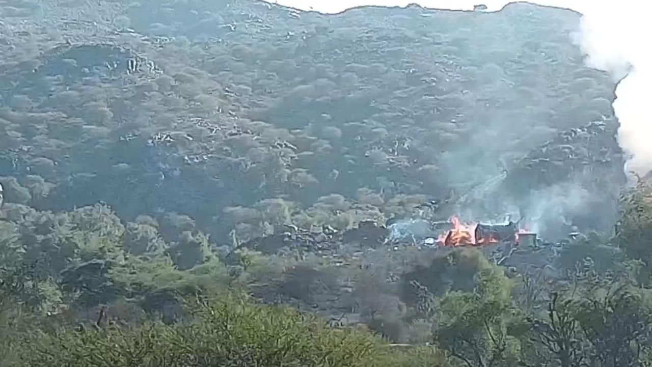 沙特阿拉伯领导的联军对也门达利省武器库的空袭，视频画面显示，在内战局势日益紧张之