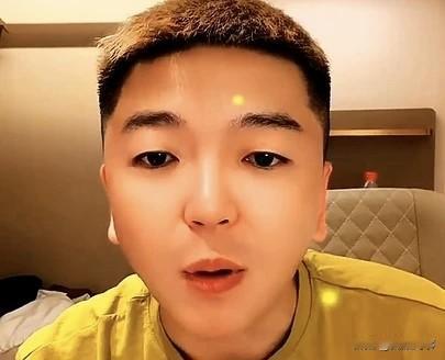 王小源无限期停播，王某人心急如焚！

           粉丝询问王某人“今年