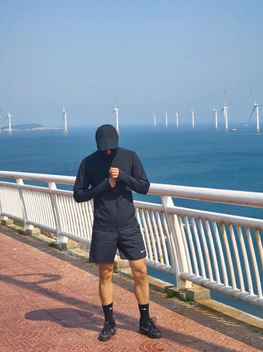 天暖了，去吹吹海风