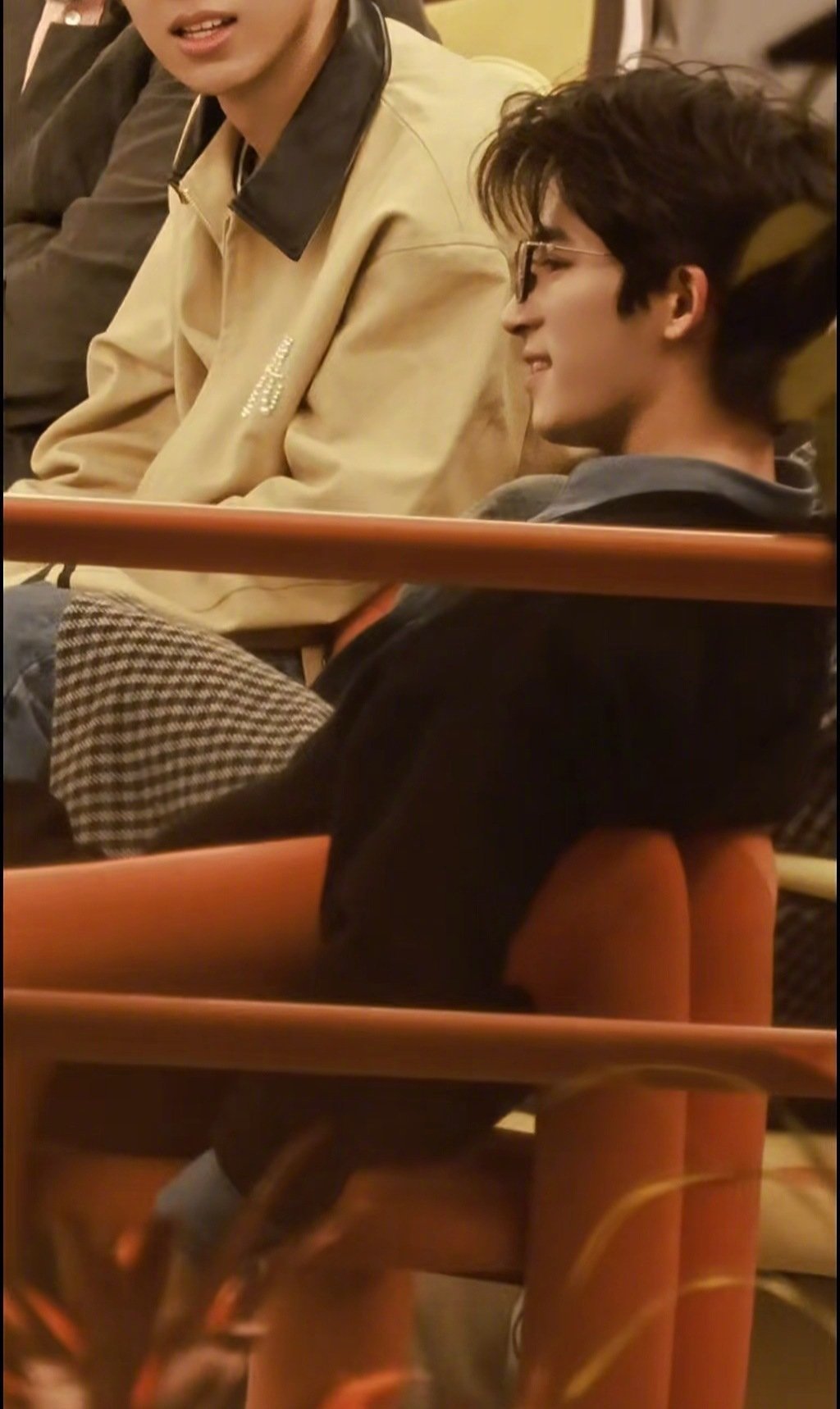 周冬雨没有两个男人为我这样做过 活久见！周冬雨是拿了“言情女主”剧本吗！王星越和