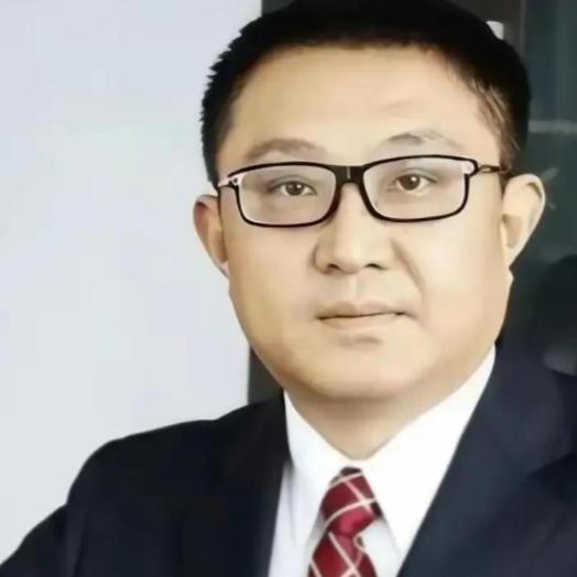 2020年，“核酸大王”张核子借疫情牟利，让国家资金短缺，通过核酸检测造假害了无