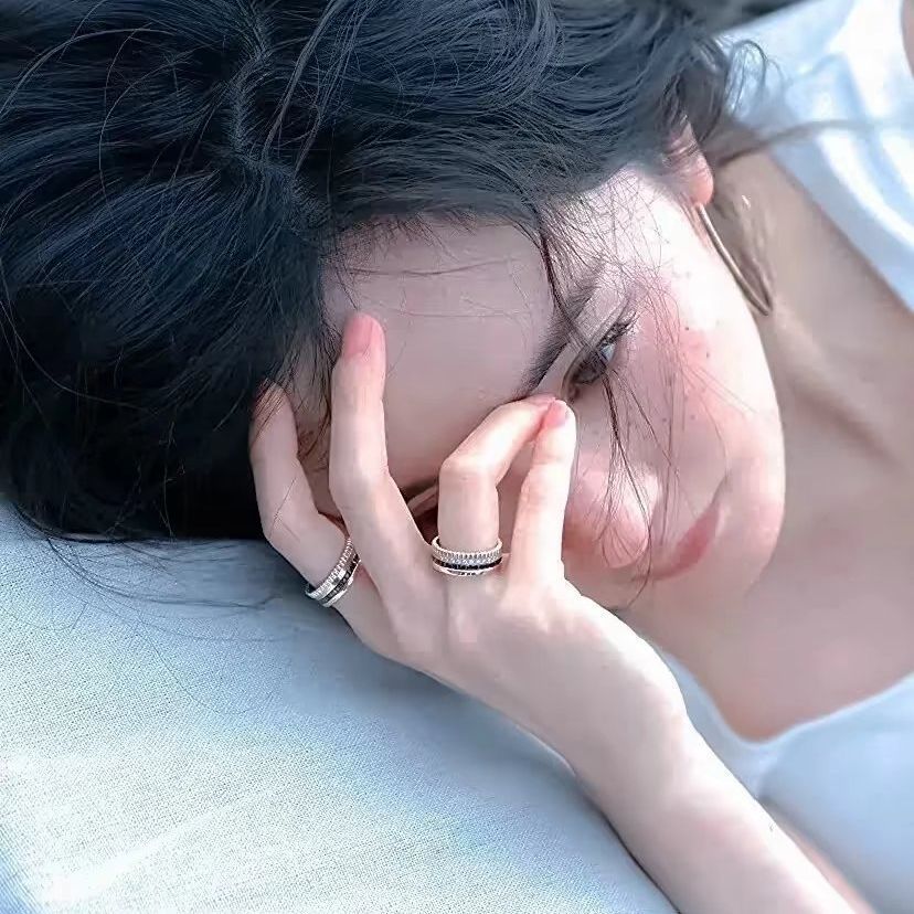 杨幂杨幂cl品牌全球代言人ym杨幂简醇品牌代言人ym你在舞台上闪闪发光 而我在屏