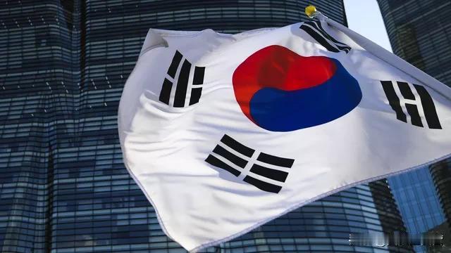 韩国拒绝了乌克兰的请求！
韩国外交部发言人表示，因为韩国有明确的法律规定不得向正