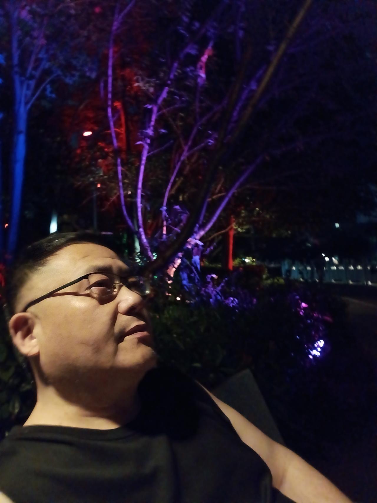 上年纪了熬夜看球，真的是受不了，世界杯坚持了10多天，人浑身没精神，很困泛。
