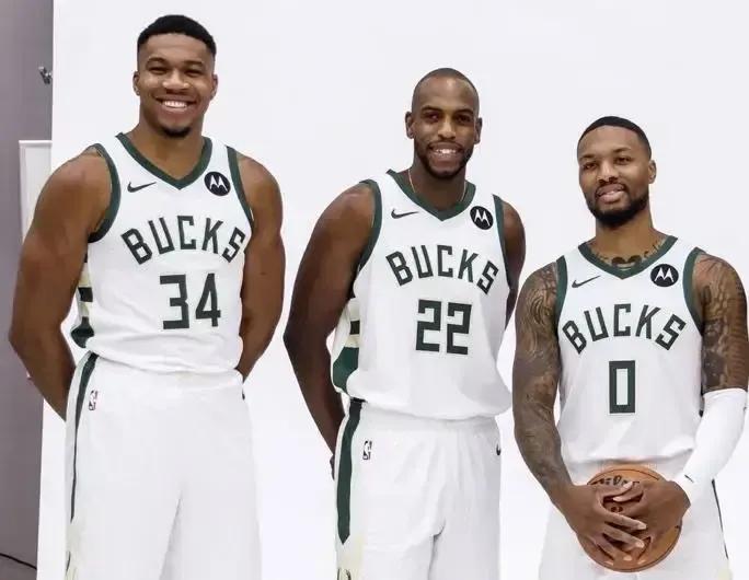 不偏不倚，NBA新赛季实力最强的球队是以下这五支：

1、雄鹿
2、掘金
3、凯