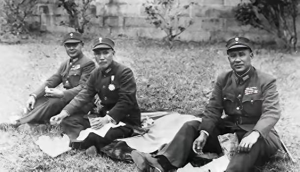 国民党原军司令刘峙的父亲，被村中恶霸活生生打死，刘峙返回家乡，看到杀父仇人，村民