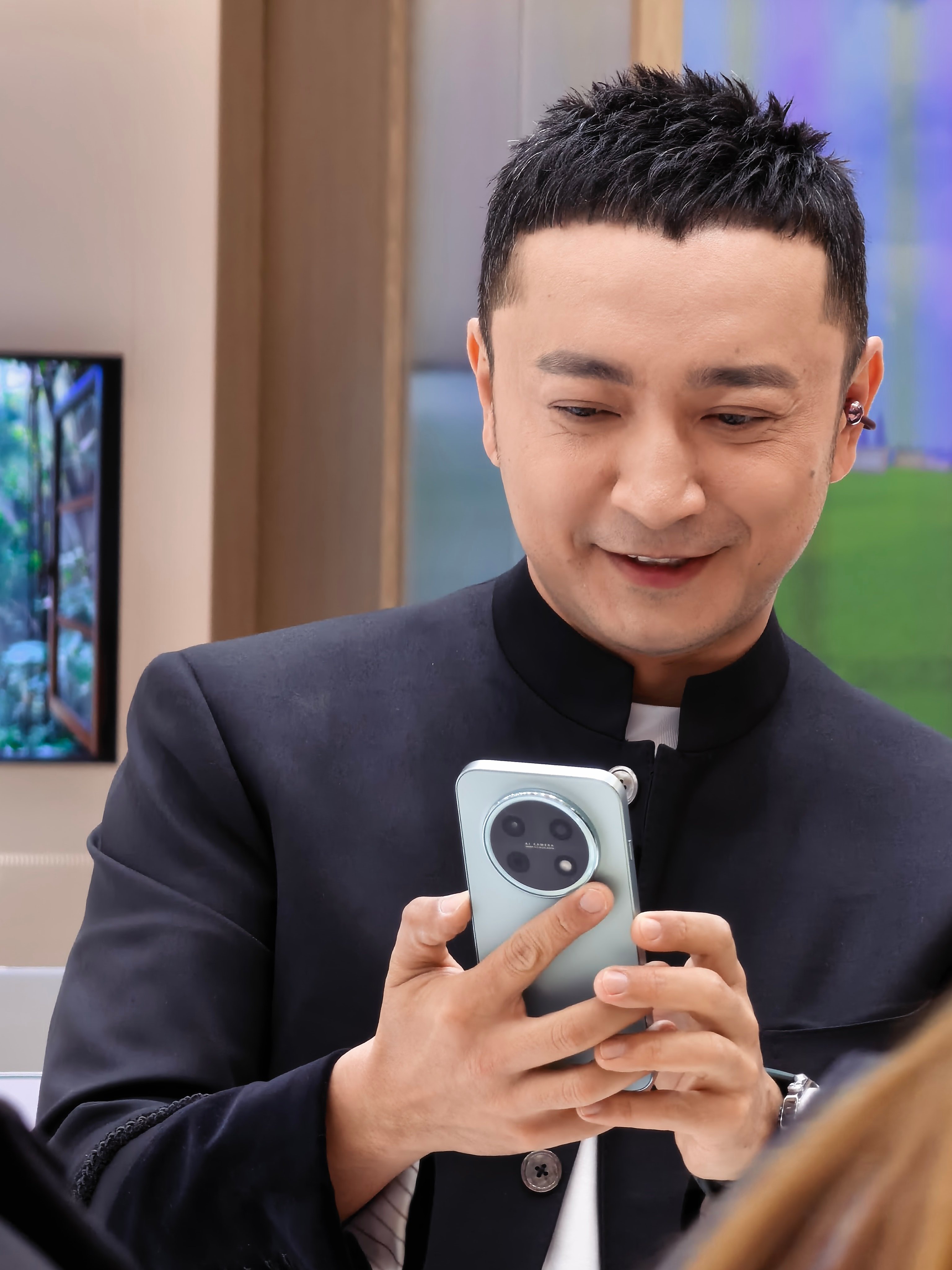 余承东官宣华为畅享90系列华为畅享全系搭载麒麟芯鸿蒙6余承东官宣华为畅享90系列