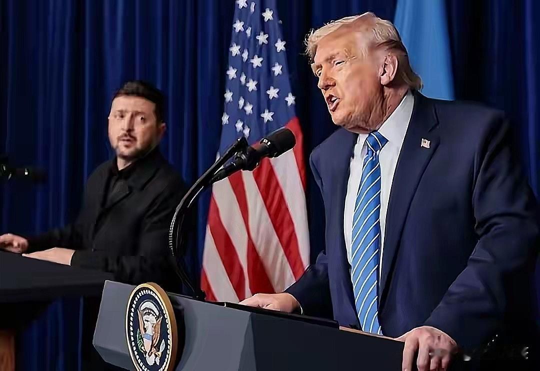 俄乌局势爆出关键消息，普京和特朗普通话75分钟，俩人态度出奇的一致，直接否定了乌