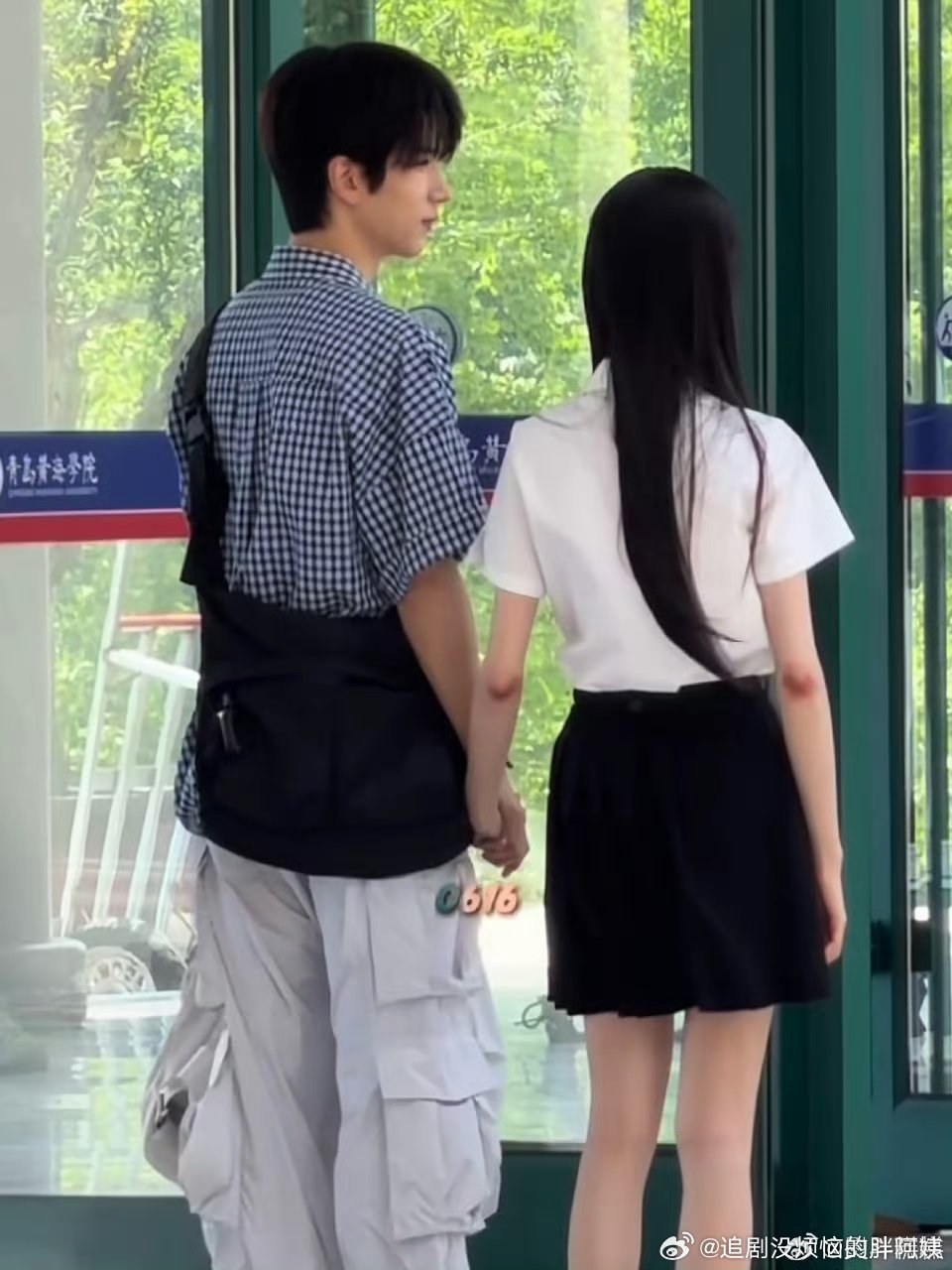 孙珍妮胳膊孙珍妮胳膊好细 孙珍妮到底多少斤，为什么这么瘦啊！美女多吃一点吧 