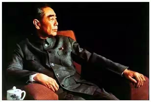 @星辰大海回音壁 ：周总理是鞠躬尽瘁全心全意为人民服务的好榜样！