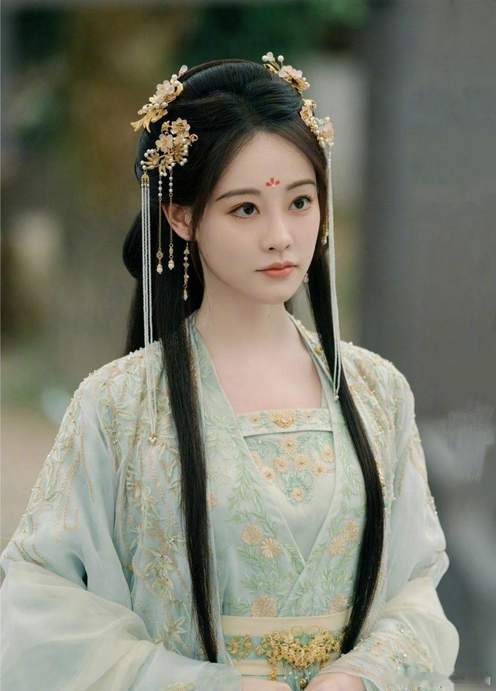 祝绪丹古装剧礼仪刻进DNA了 祝绪丹不仅是古装剧的女神，连古装礼仪也记得清清楚楚