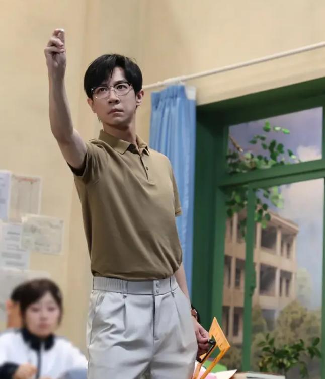 曾因 “软饭男” 人设遭群嘲的张维伊，婚后携新节目《喜人奇妙夜》回归！POLO 