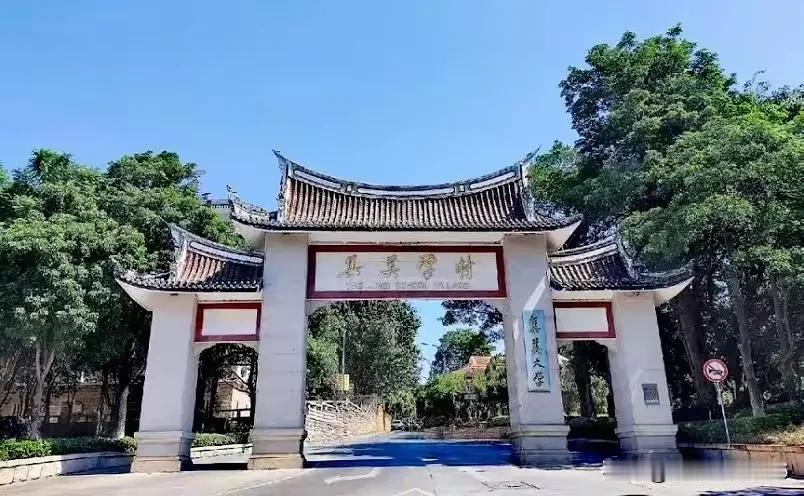 #上联：春夏秋冬四季雨；请你对下联#东西南北八面风。