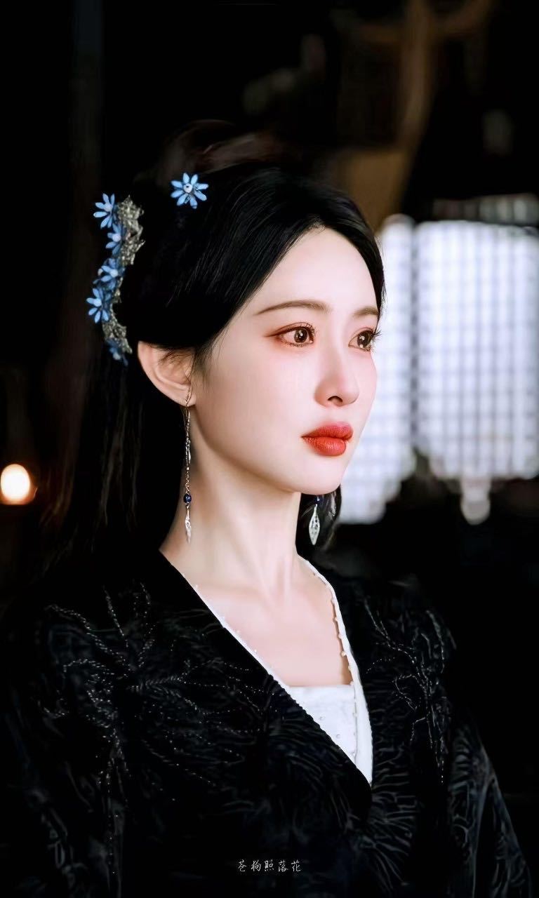孟子义一段戏打破冷美人滤镜原来再清冷孤傲的昭宁郡主，心底也藏着柔软软肋。孟子义这