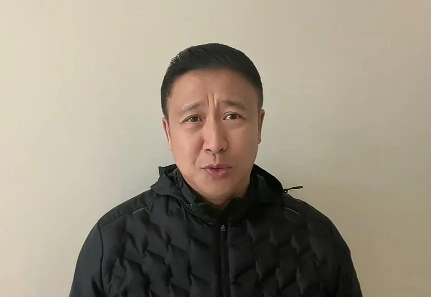 56岁张国强健康引担忧！本人透露需进厂大修
近日，内地演员张国强突然因身体原因，