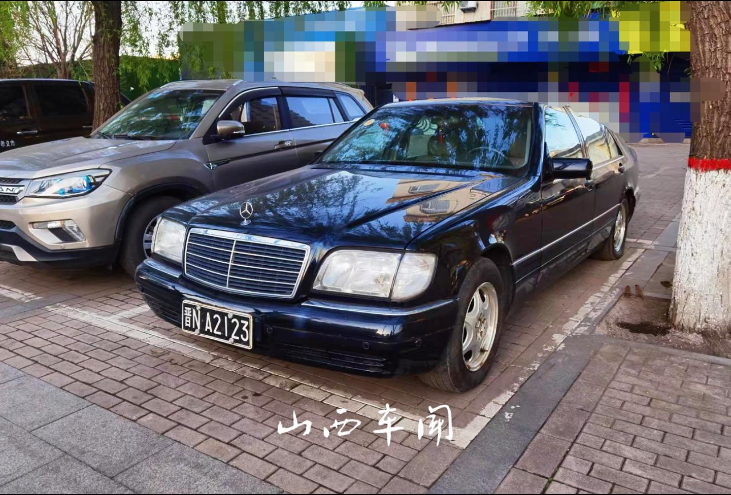 没想到现在还能见到晋N黑牌140，放在以前也没几辆，而且这辆看起来车况不错