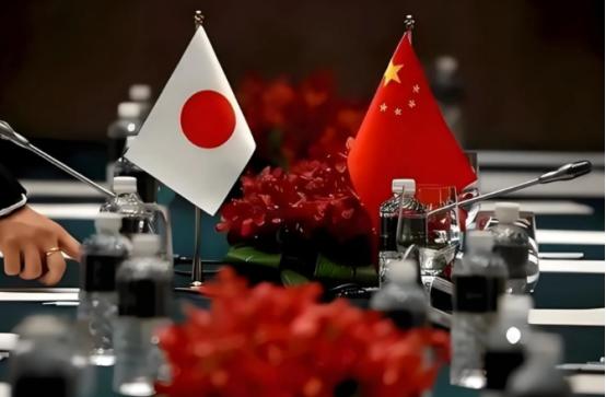 在中国和日本对峙的今天，一个难以避免的真相似乎也还是彻底暴露了出来，世界各国都期