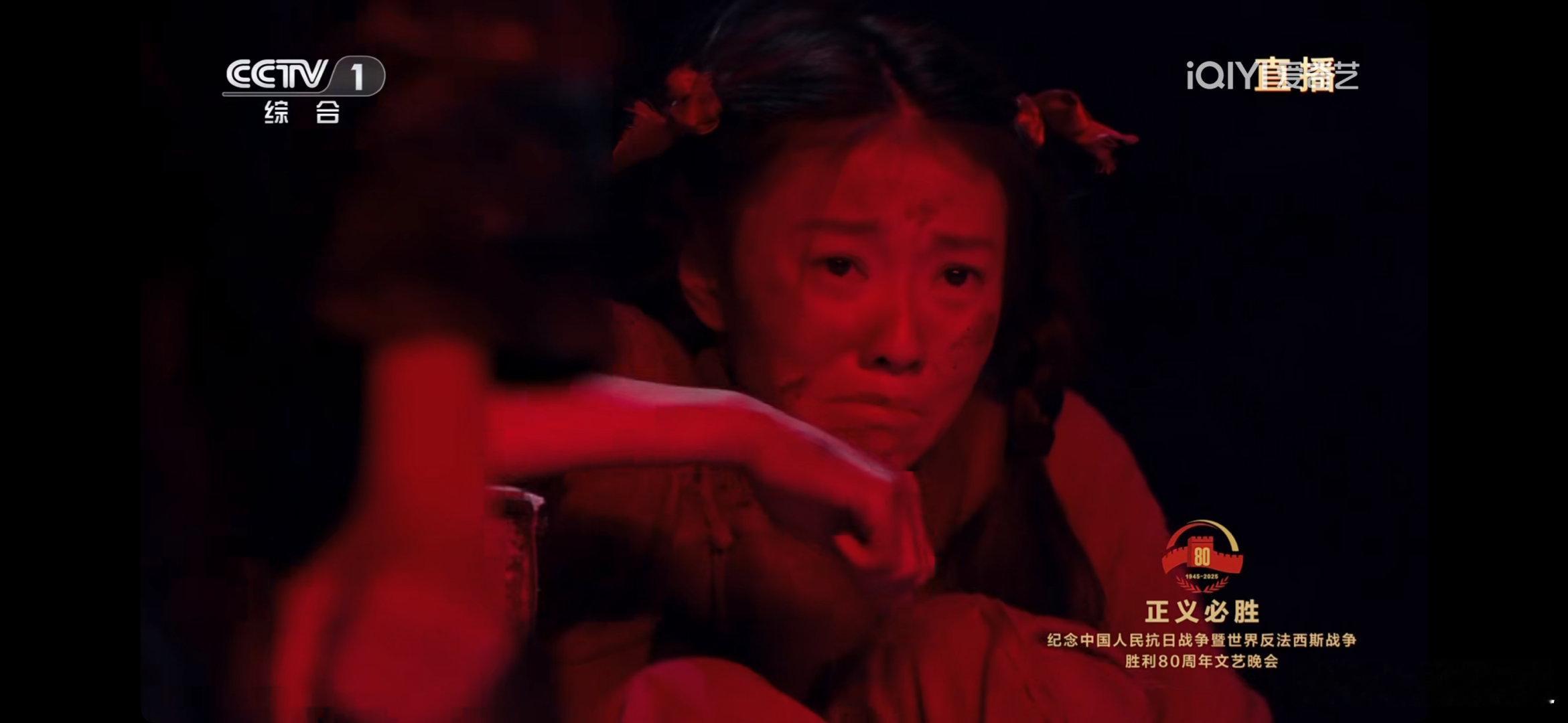 殇舞蹈昨晚文艺晚会南京大屠杀片段的这个小女孩表演者是谁，虽然表演内容不多但起着推