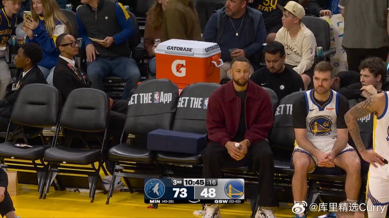 库里一回头：我兄弟们都去哪了？ 