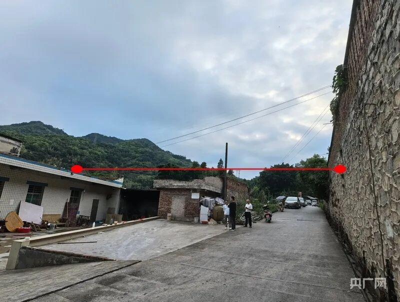 四川长宁这场升学宴，喜宴变悲剧，墙体坍塌！

办升学宴户主，张姓男子，50多岁，