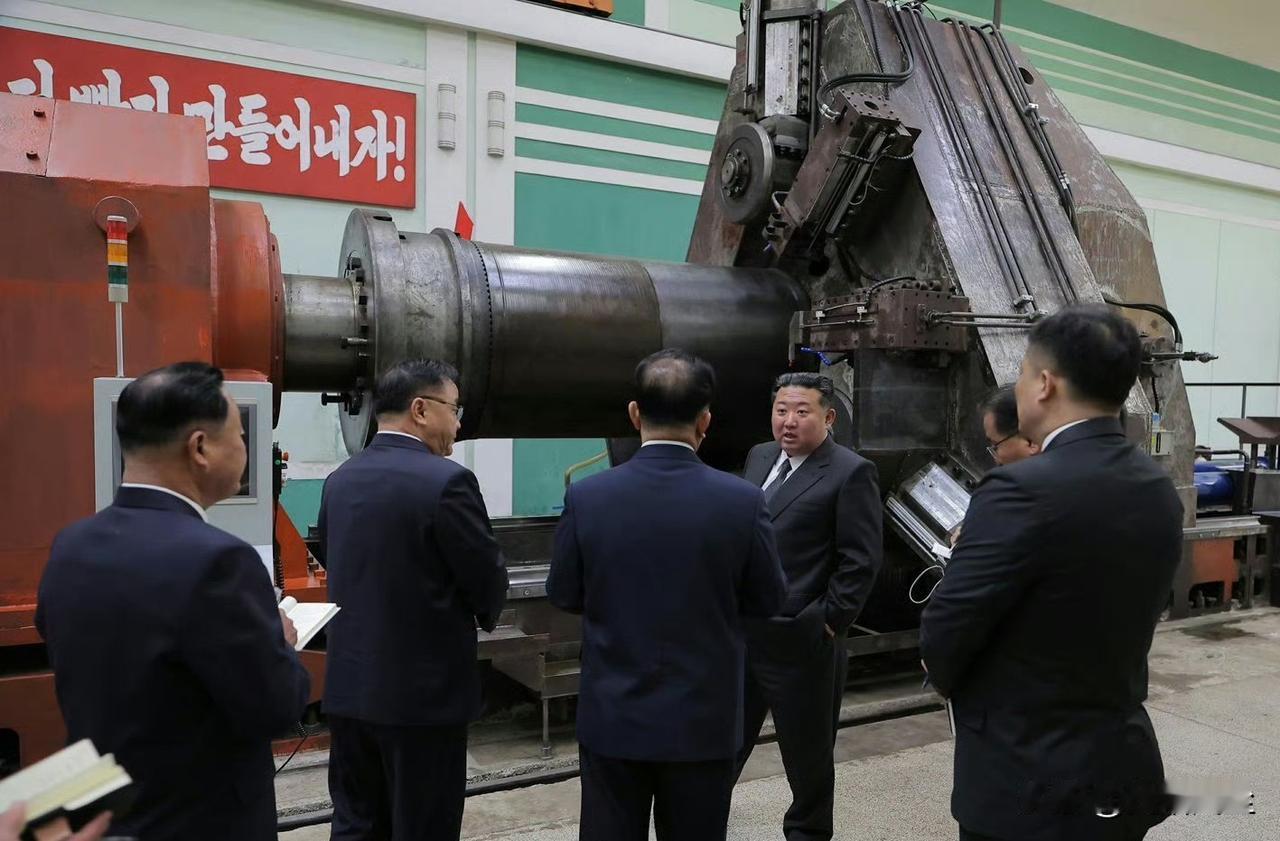 金正恩视察了朝鲜军工企业！