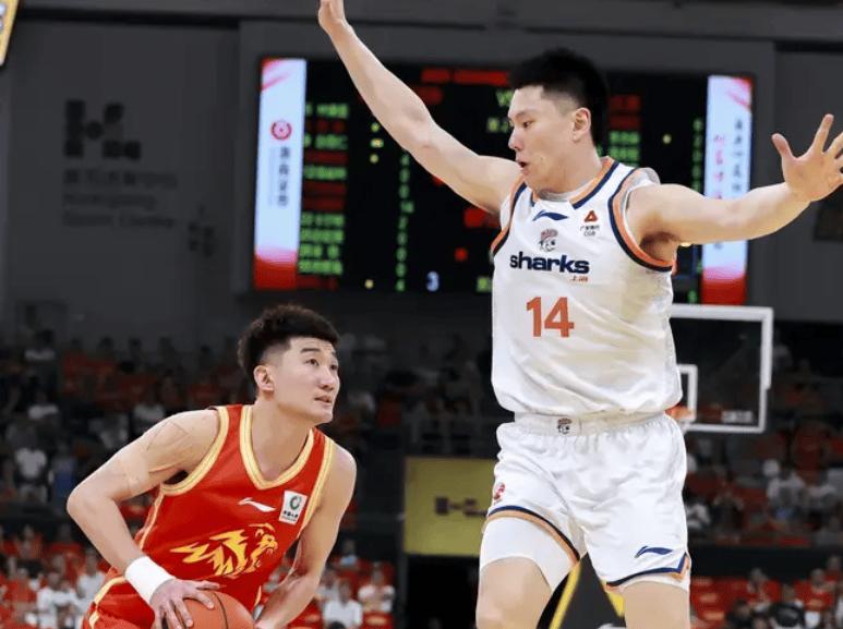 广厦男篮终于在主场赢球了，没有被上海男篮横扫，也让浙江球迷长舒一口气！！！

今