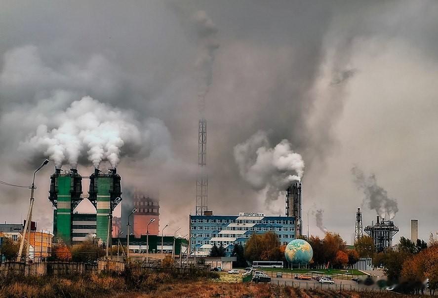 乌克兰安全局通报称，12月17日凌晨，乌克兰对位于斯摩棱斯克州的股份公司多罗戈布