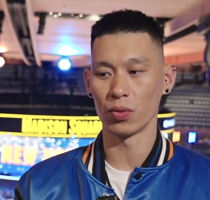 这人谁啊有点小帅  马刺vs尼克斯 尼克斯主场致敬林书豪