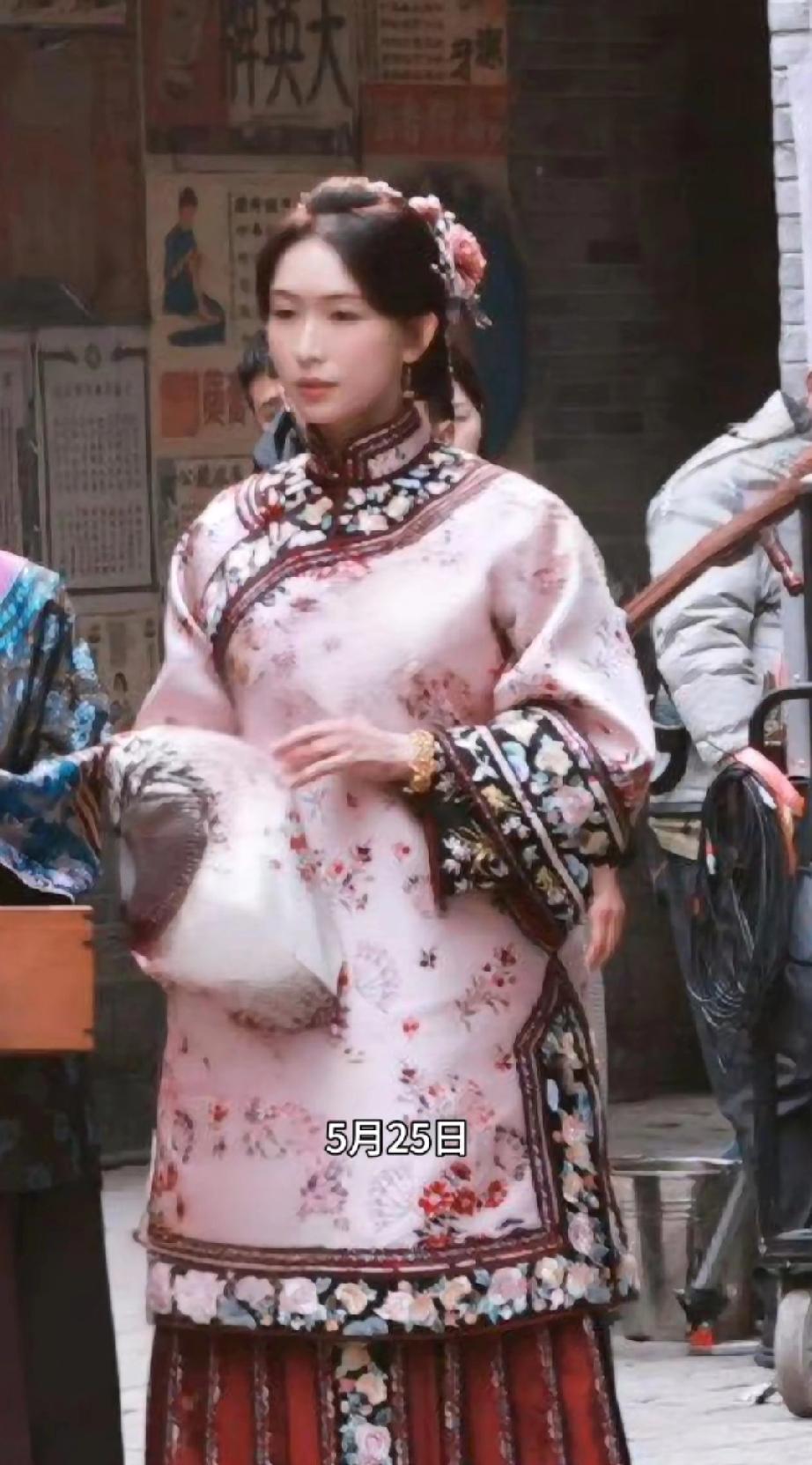 林志玲被除名～杨紫新剧【玉兰花开君再来】

原本她是这部剧的特别主演，现在是一个